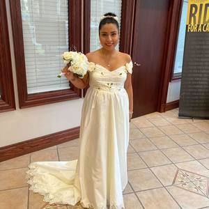 Meet your Posher, A elizabeth